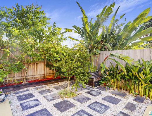Spacious Home Offering Privacy, Pool & Side Access image 25