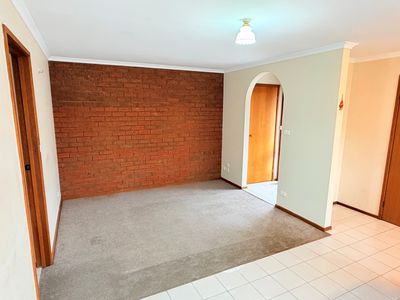 4 / 18 Market Road, Werribee