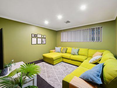 8 Claymore Place, Piara Waters