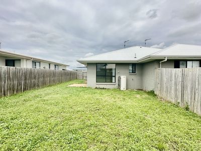 2 / 6 Karto Street, Cambooya