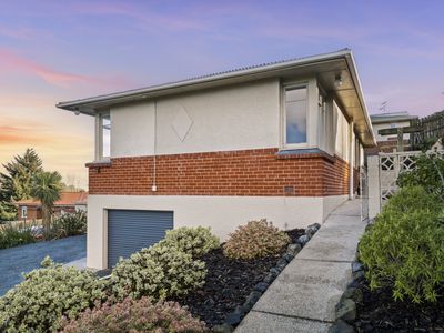 13 John Street, Abbotsford