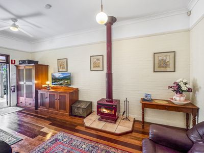 37-41 Western Avenue, Montville