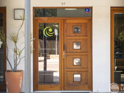 Lennox Sanctum- Wellness Spa and Clinic