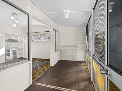 104 Basnett Street, Chermside West