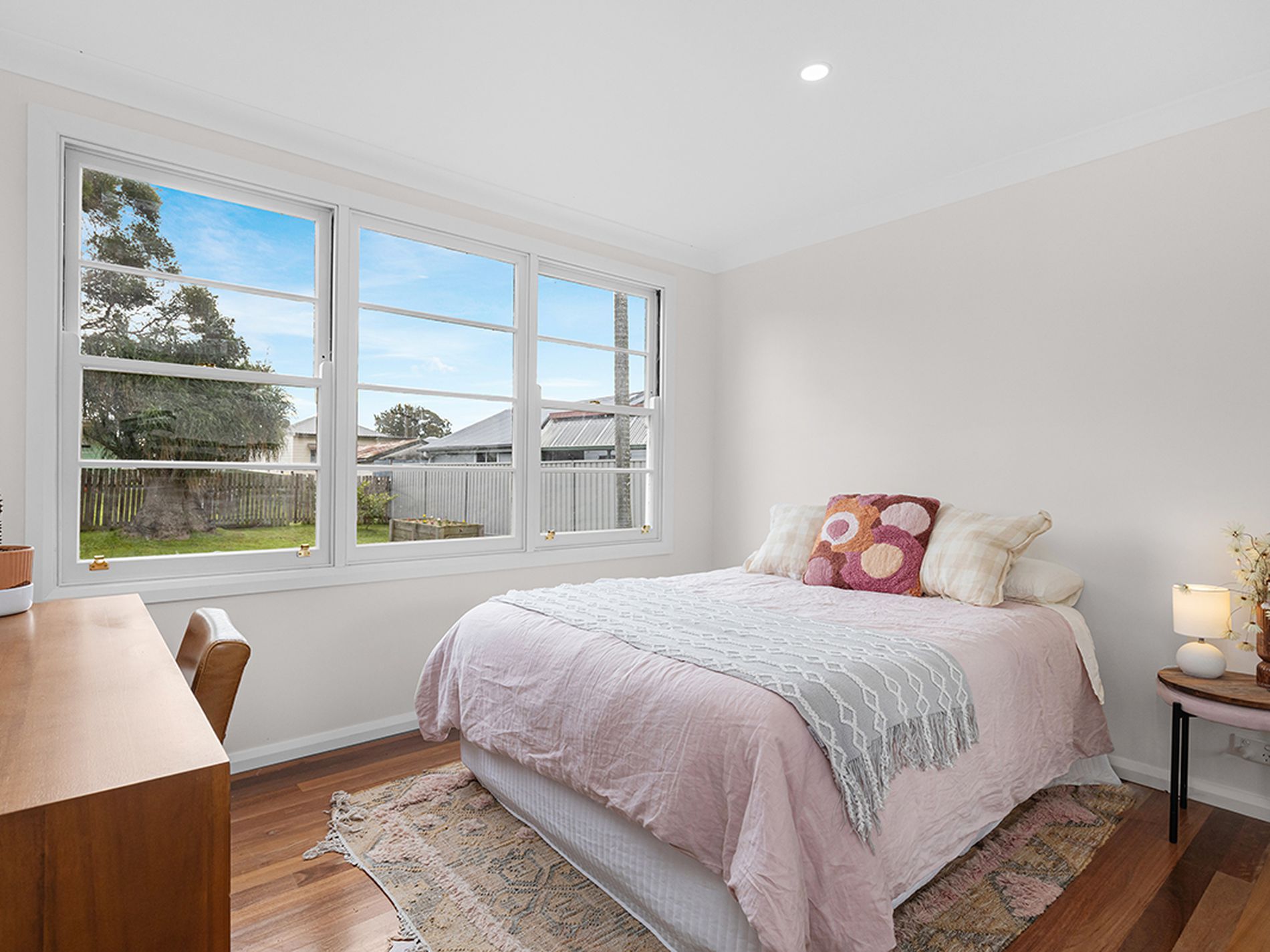 17 Fifth Street, Weston