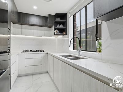 17 Ashwini Glade, Box Hill
