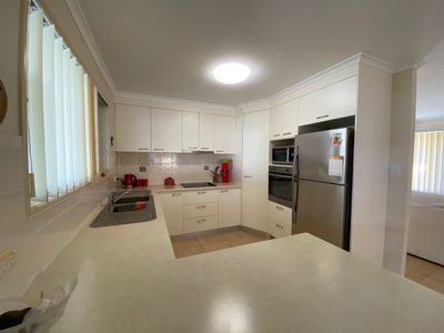 11 Cato Court, Torquay