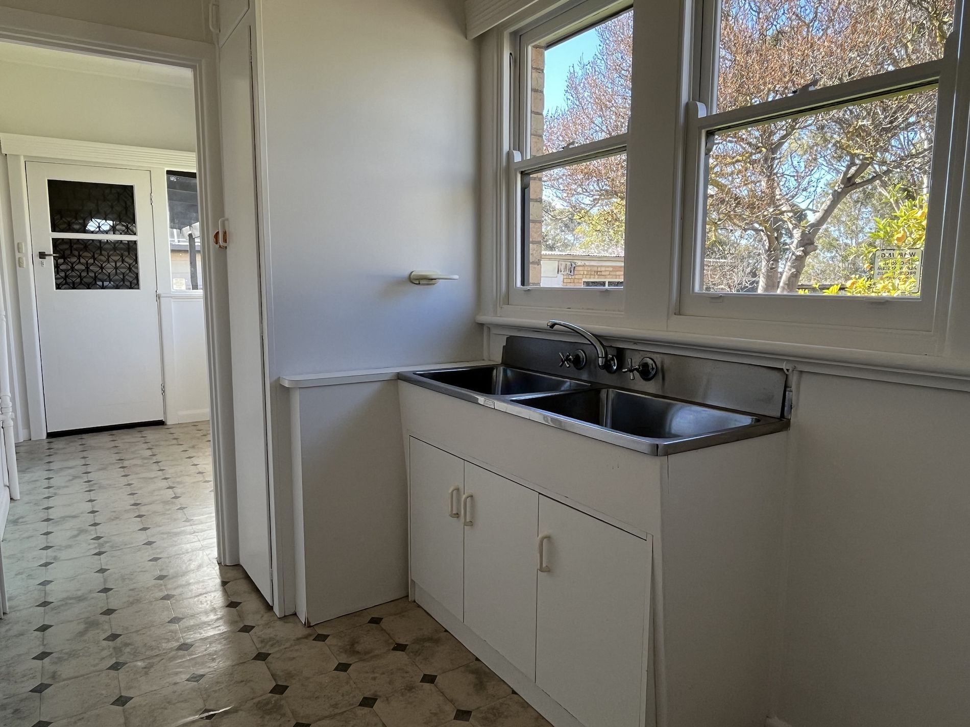 13 Gladstone Street, Hamlyn Heights