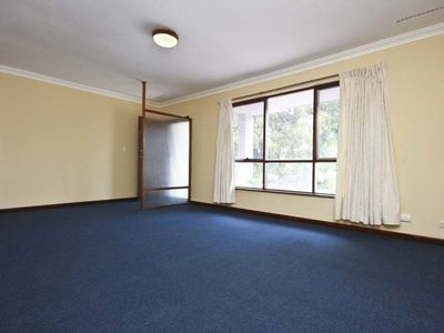 2 Venus Way, Hillarys