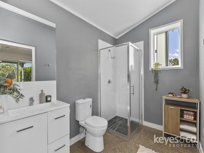 6 Bernborough Court, Kelso