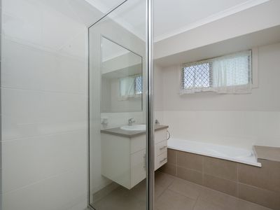 15 Catho Avenue, Mount Low