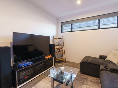 27 Coruscant Glade, Baldivis