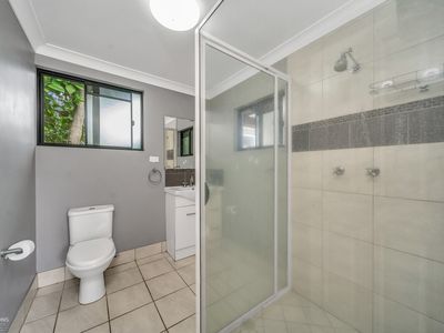 8 Mimosa Street, Holloways Beach