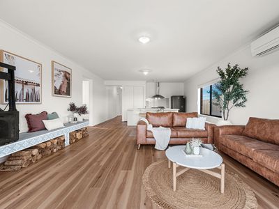 23 Callaway Court, Peterborough