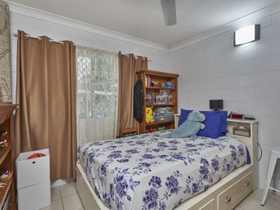 2 / 282 Lake Street, Cairns North