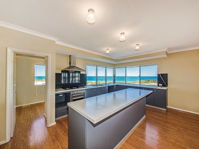 8 Knoll Rise, Yanchep