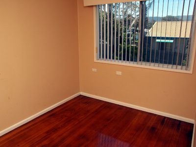 5-7 Lake, Eden