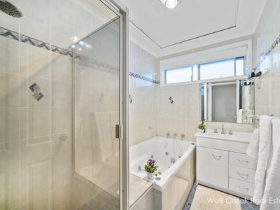 10 Firmstone Gardens, Arncliffe