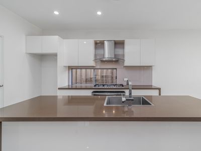 91 Dobroyd Drive, Elizabeth Hills