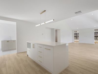 10 St Anthony Avenue, Quinns Rocks