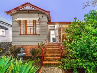 50 Wooloowin Avenue, Wooloowin