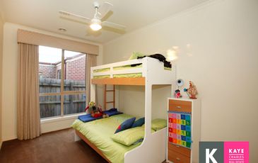 9 Gwendoline Drive, Berwick