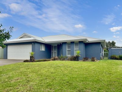 24 Lachlan Way, Dubbo
