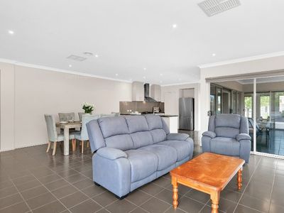 12 Clematis Crescent, Manor Lakes