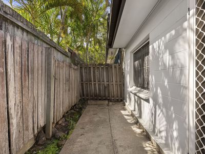 2 / 49 Westerham Street, Taringa