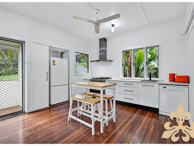 16 Bowen Terrace, The Range