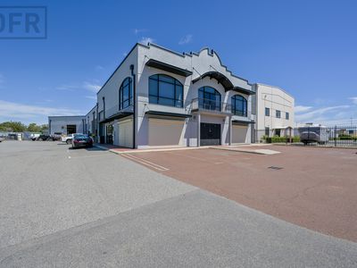 1 / 34 Barberry Way, Bibra Lake