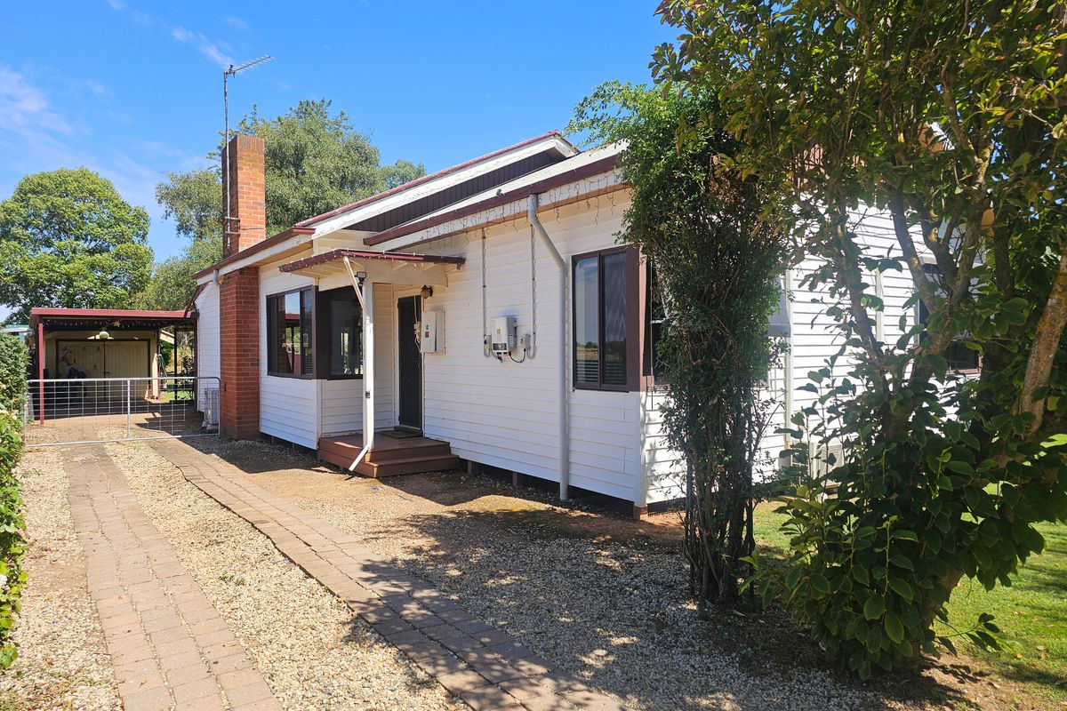 8 Shaw Road, Stanhope