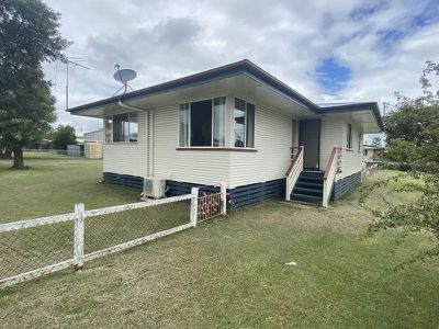 16 Baron Street, Kingaroy