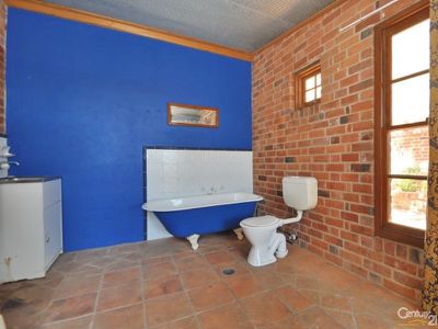 44  Cobra Street, Dubbo