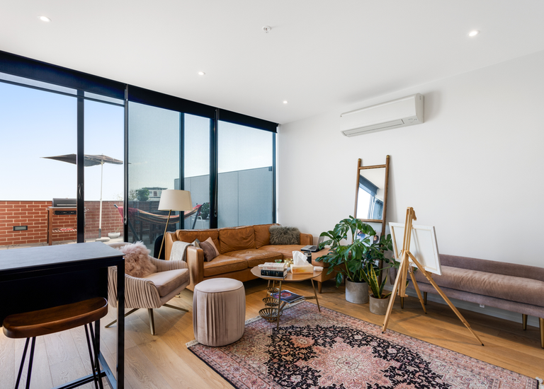 302 / 28 Riddell Parade, Elsternwick