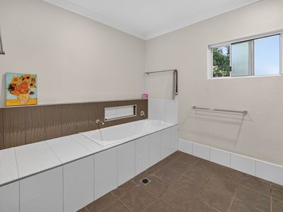 3 Oak Crescent, Bowen
