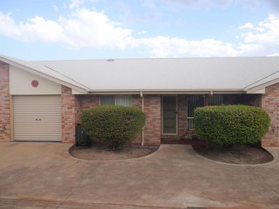 2 / 13 Tessmanns Road, Kingaroy