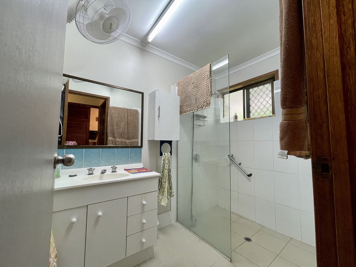 110 Oleander Avenue, Scarness