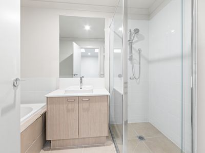30 Baldwin Road , Fraser Rise