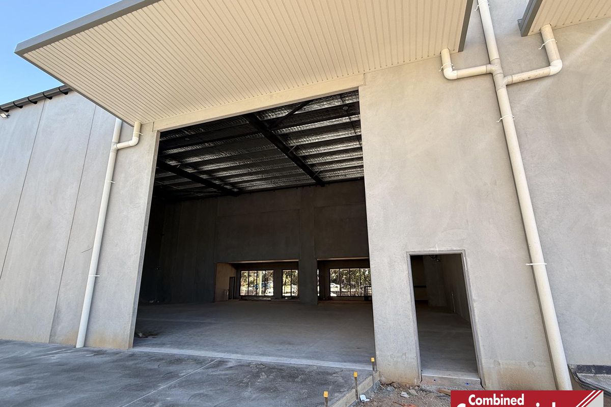 1 & 2 / 7 Cobar Place, Gregory Hills