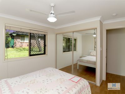 8 / 3 Spalding Crescent, Goodna