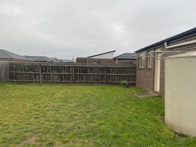 5 Barmera Way, Truganina