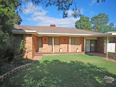 5 Topaz Street, Dubbo