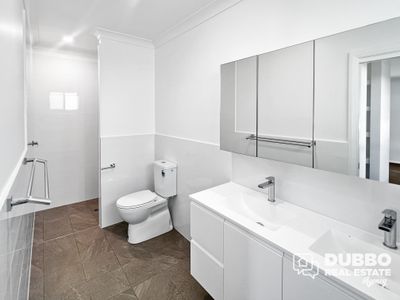 36 Sea Crescent, Dubbo