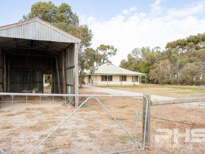 594 Tragowel Road, Tragowel