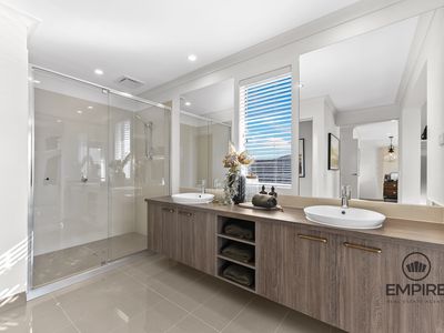 30 Waterman Drive, Clyde