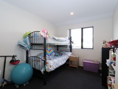 25B Tributary Parade, Drury