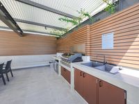 135 Macquarie Street, Teneriffe