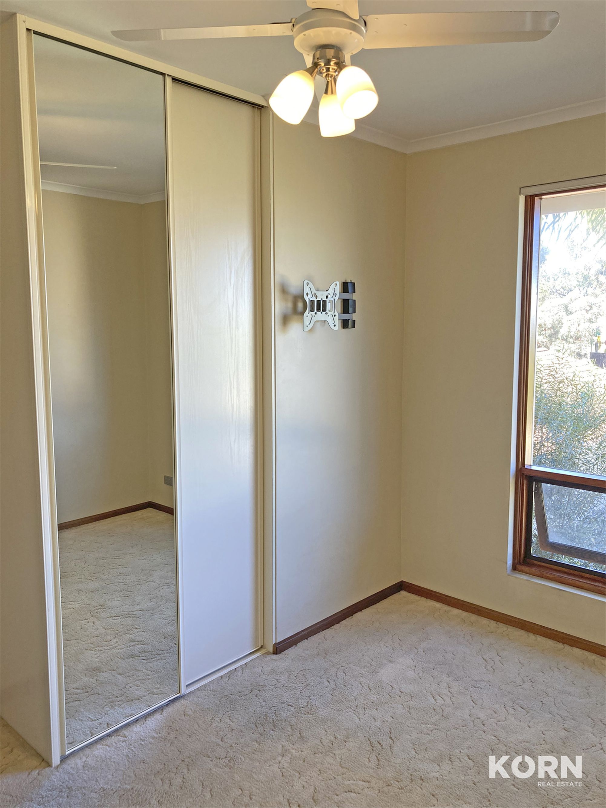 6 / 10 Sunrise Court, West Lakes