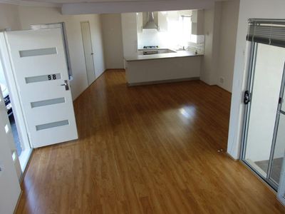 9B Gibb Crescent, Westminster
